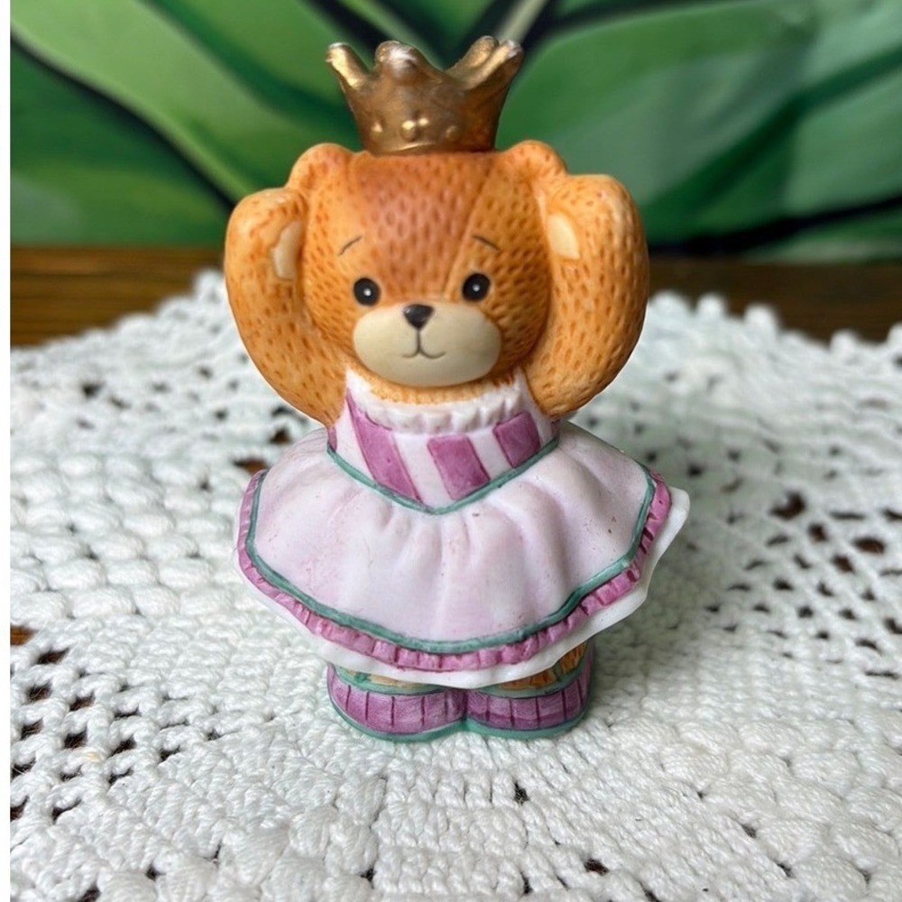 Vintage Enesco Lucy Rigg Bear Figurine Cottagecore Angel Porcelain Artist Signed